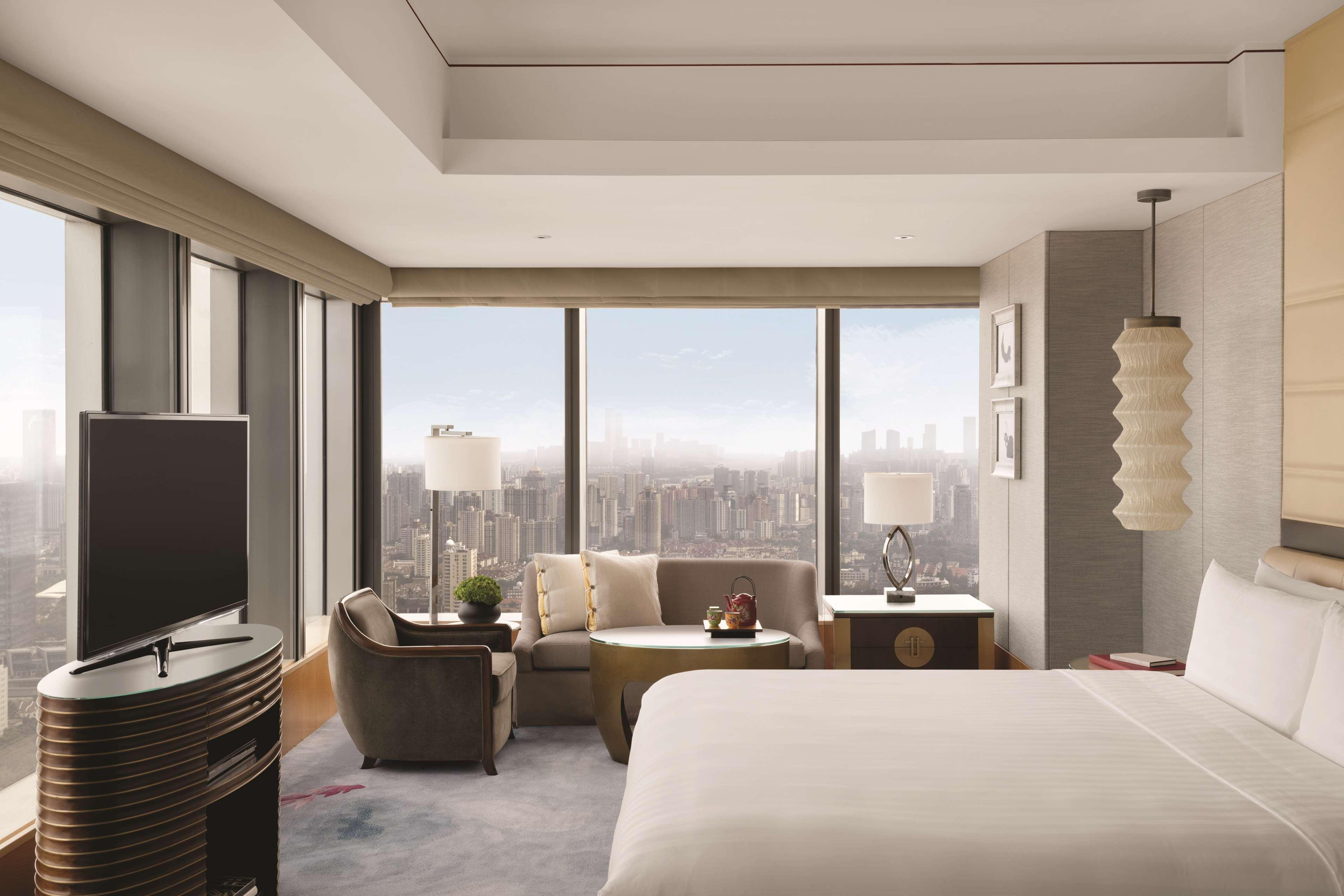 Jing An Shangri-La, Шанхай Экстерьер фото